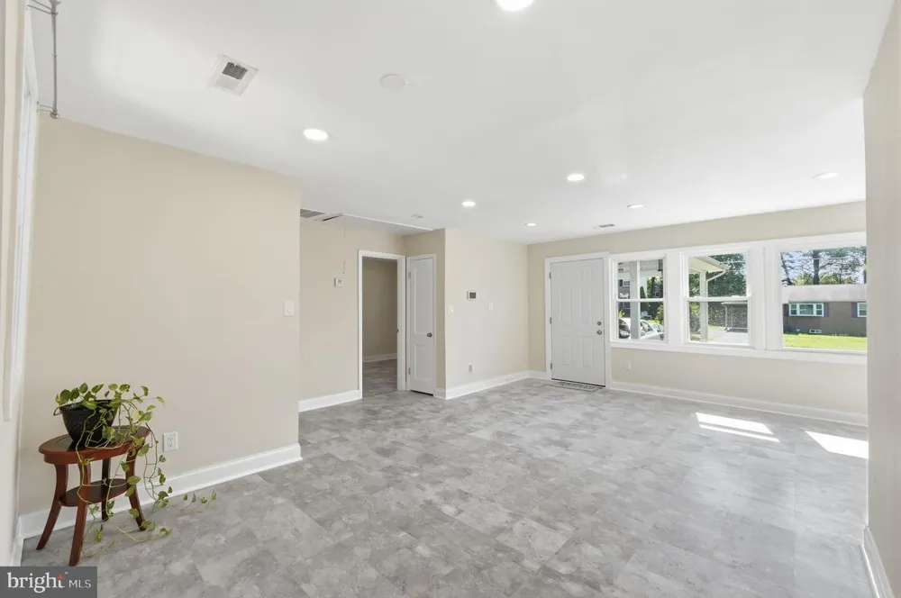 8317 SCHULTZ ROAD Clinton, MD 20735