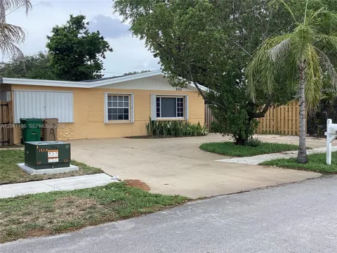 4320 SW 56th Ave