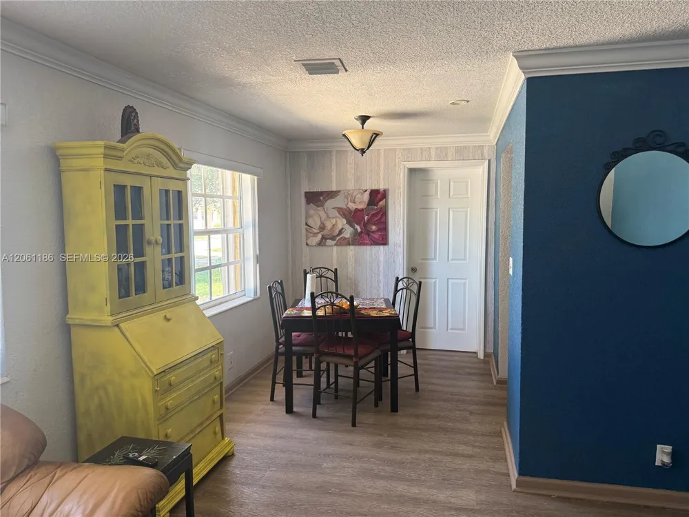 4320 SW 56th Ave Davie, FL 33314