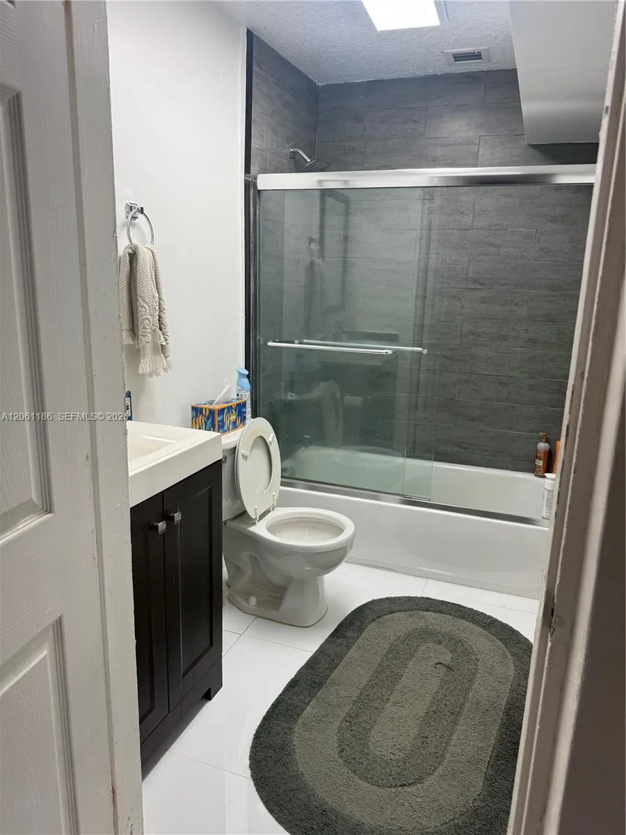 4320 SW 56th Ave Davie, FL 33314