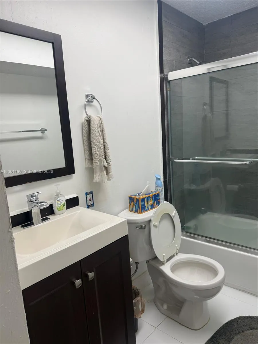 4320 SW 56th Ave Davie, FL 33314