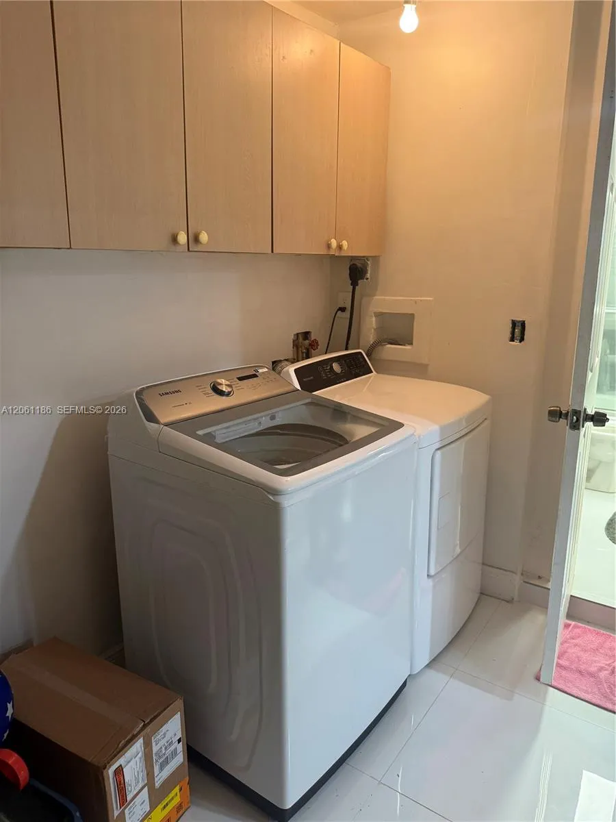 4320 SW 56th Ave Davie, FL 33314
