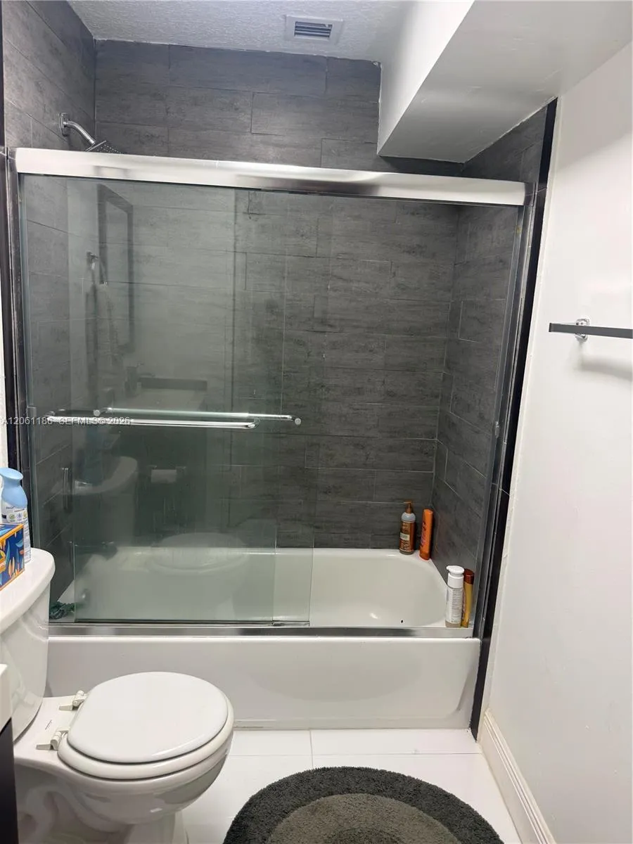 4320 SW 56th Ave Davie, FL 33314