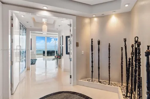 16051 Collins Ave #3404