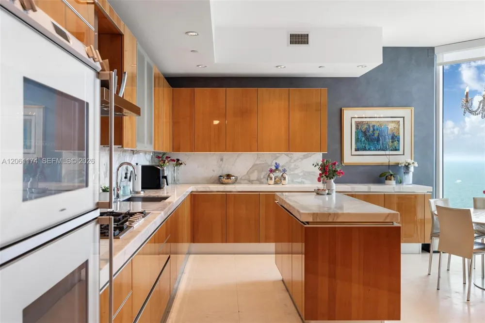 16051 Collins Ave #3404 Sunny Isles Beach, FL 33160