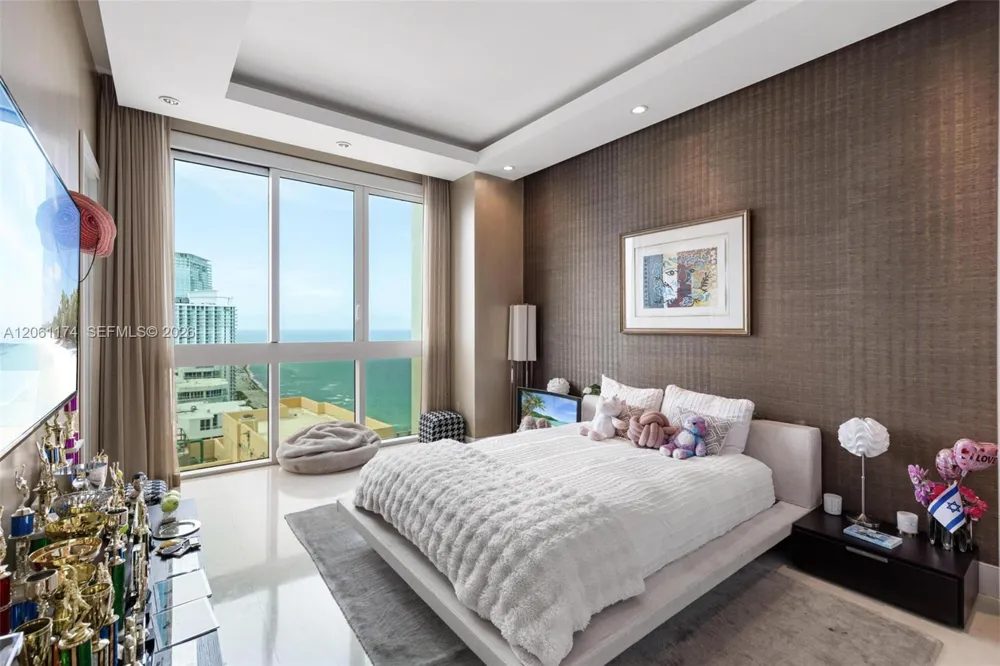 16051 Collins Ave #3404 Sunny Isles Beach, FL 33160