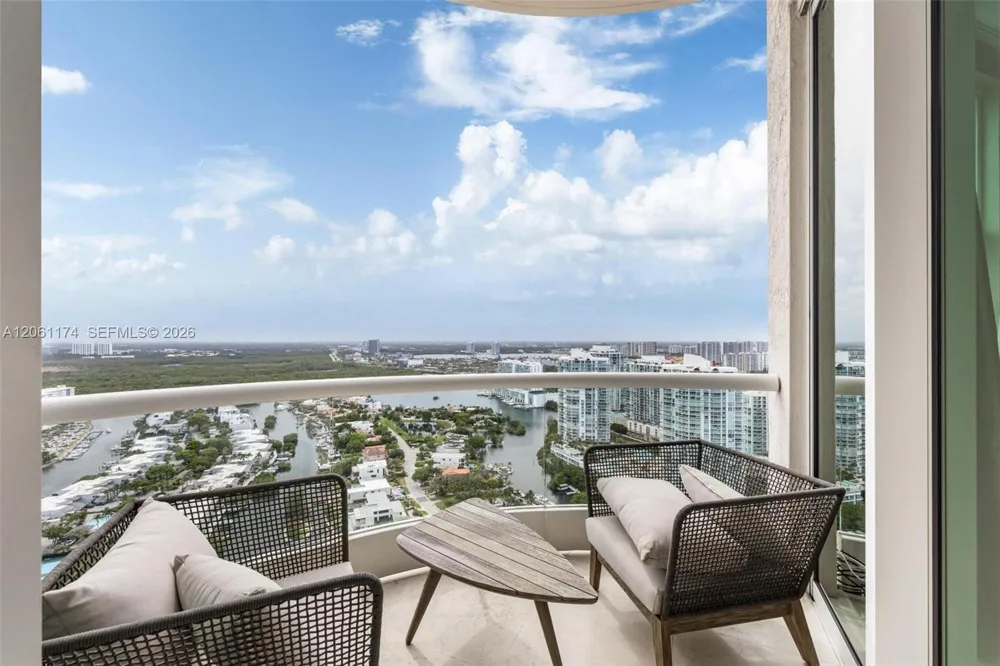 16051 Collins Ave #3404 Sunny Isles Beach, FL 33160