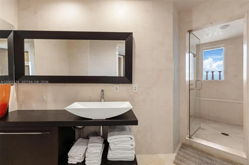 16051 Collins Ave #3404 Sunny Isles Beach, FL 33160