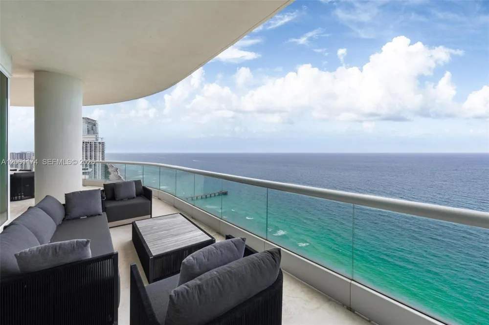 16051 Collins Ave #3404 Sunny Isles Beach, FL 33160