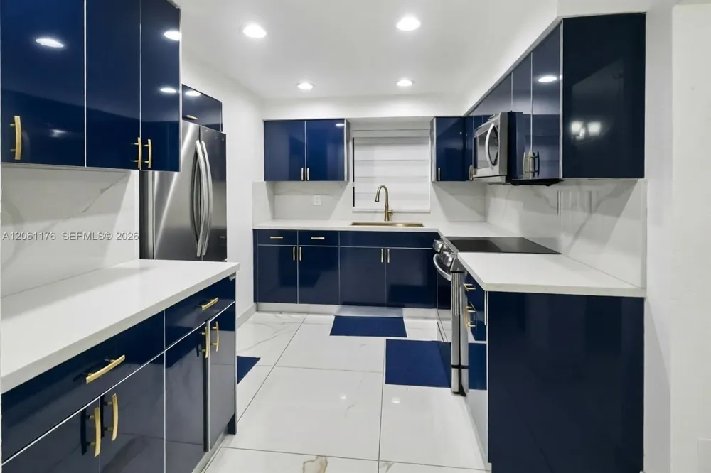 30 E 36th St Hialeah, FL 33013
