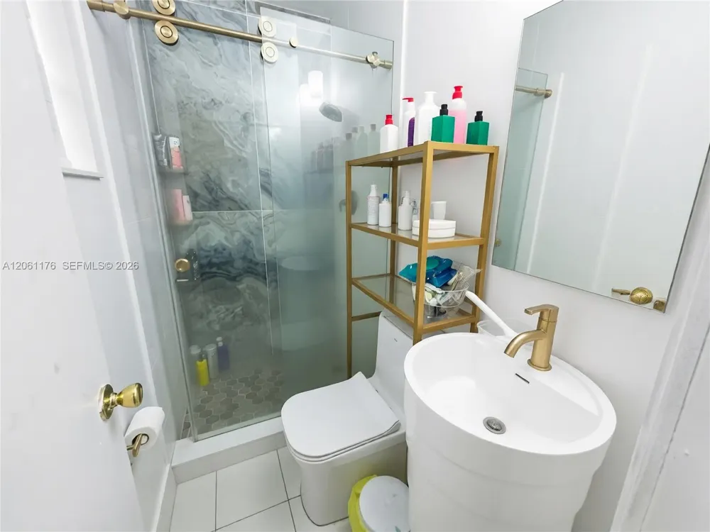 30 E 36th St Hialeah, FL 33013