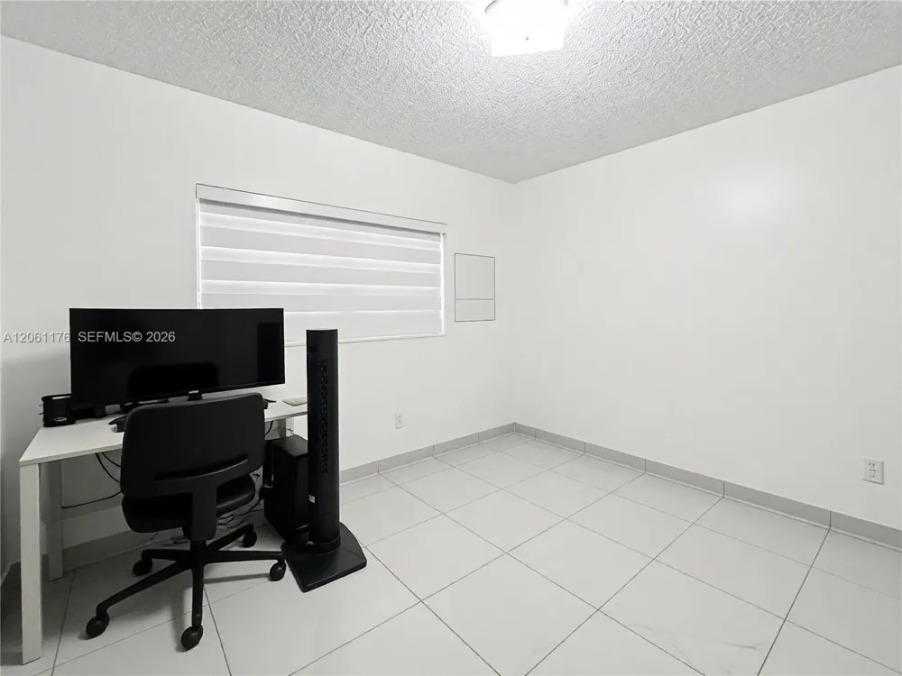 30 E 36th St Hialeah, FL 33013