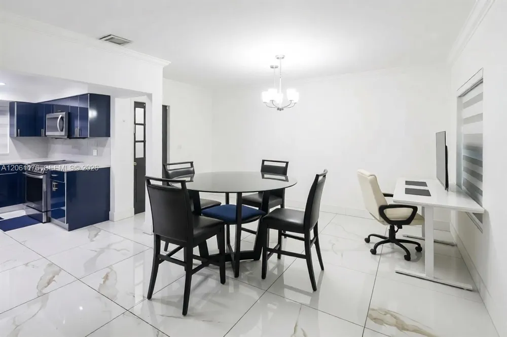 30 E 36th St Hialeah, FL 33013