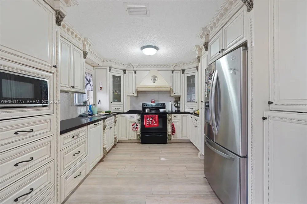 20504 NW 19th Ave Miami Gardens, FL 33056