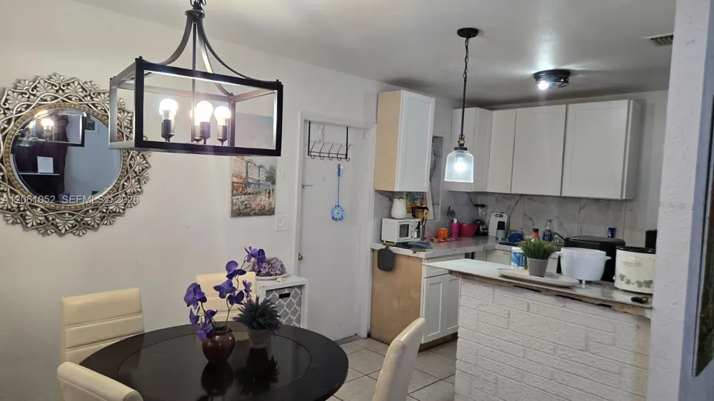 1610 W 11th St Riviera Beach, FL 33404