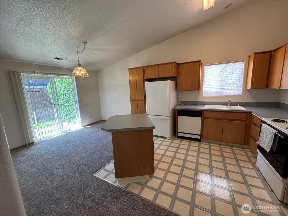 7701 NE 21st Street Vancouver, WA 98664