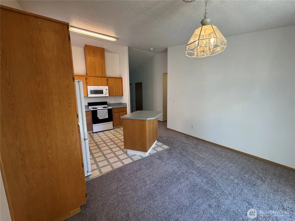 7701 NE 21st Street Vancouver, WA 98664