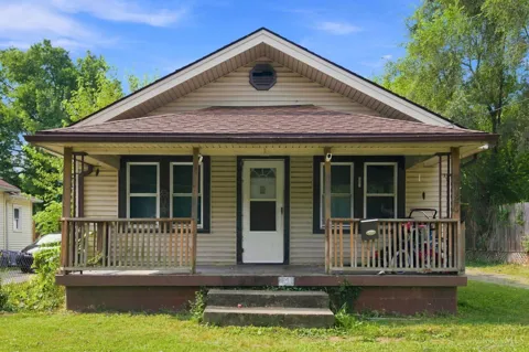 2125 Winona Drive