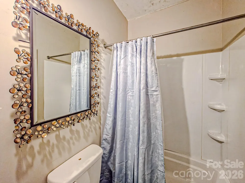 154 S Broadway Street Forest City, NC 28043