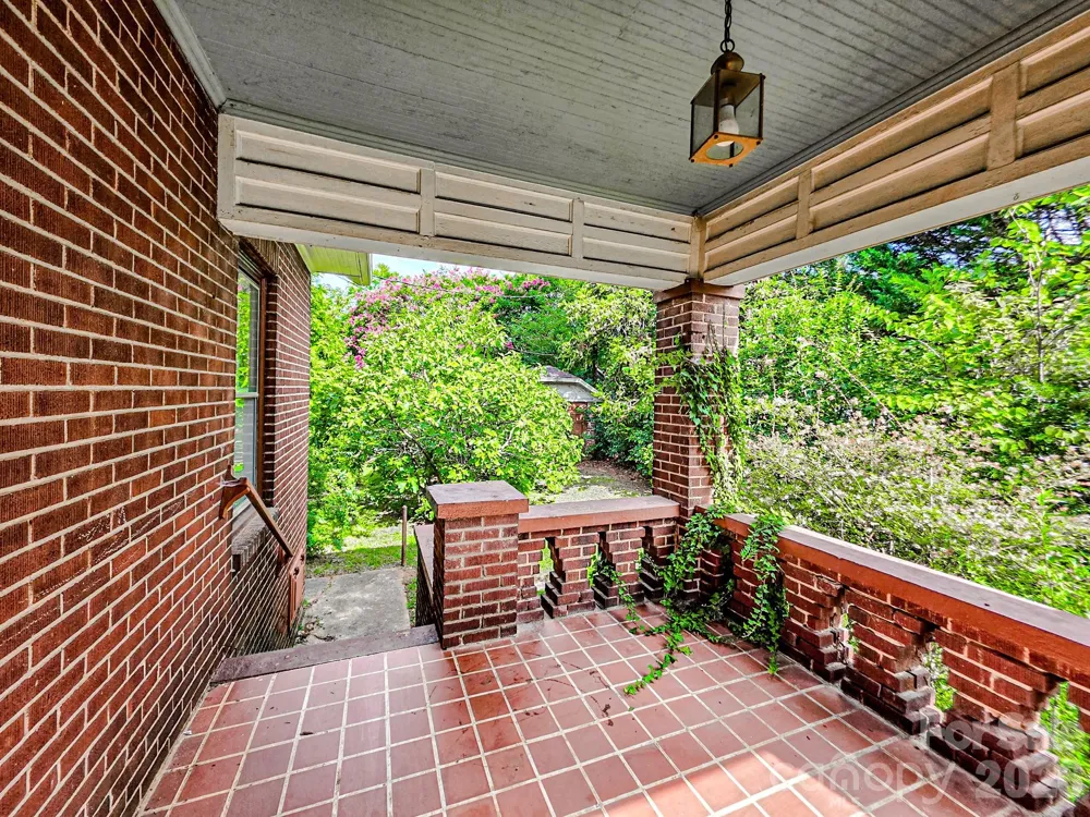 154 S Broadway Street Forest City, NC 28043