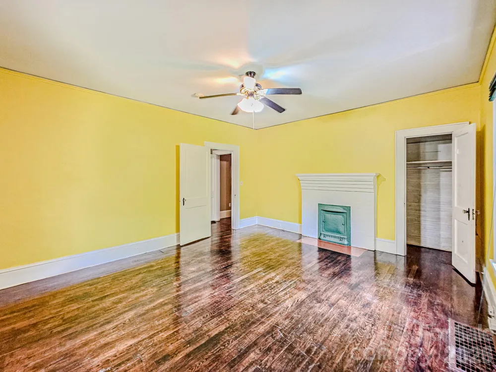 154 S Broadway Street Forest City, NC 28043