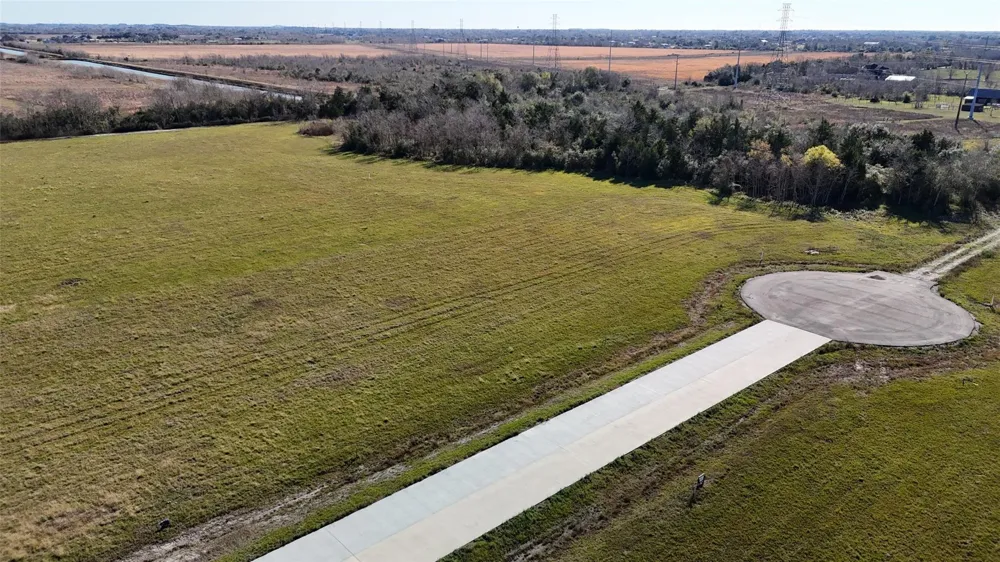 1614 Rymal Ranch Road Algoa, TX 77511