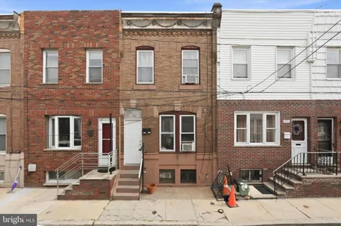 1833 DALY STREET #2