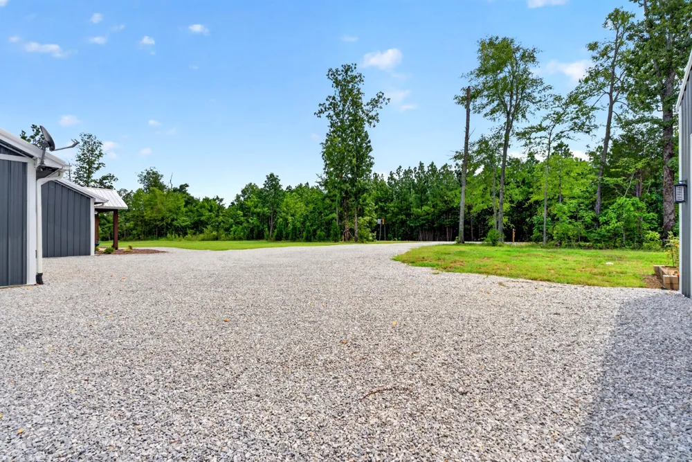 3931 Hwy 231 Erin, TN 37061