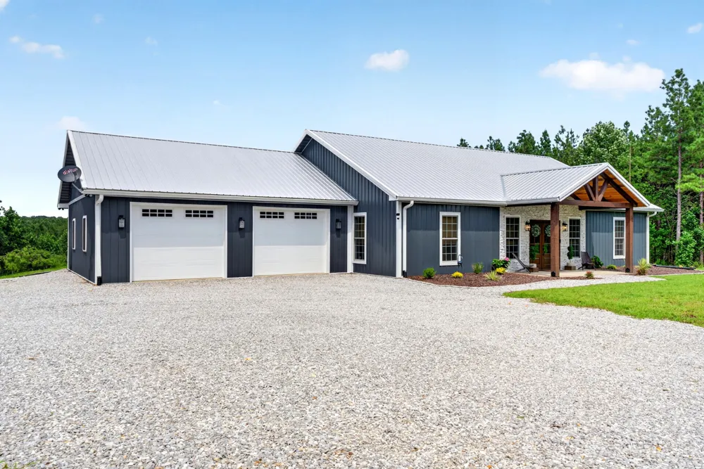3931 Hwy 231 Erin, TN 37061