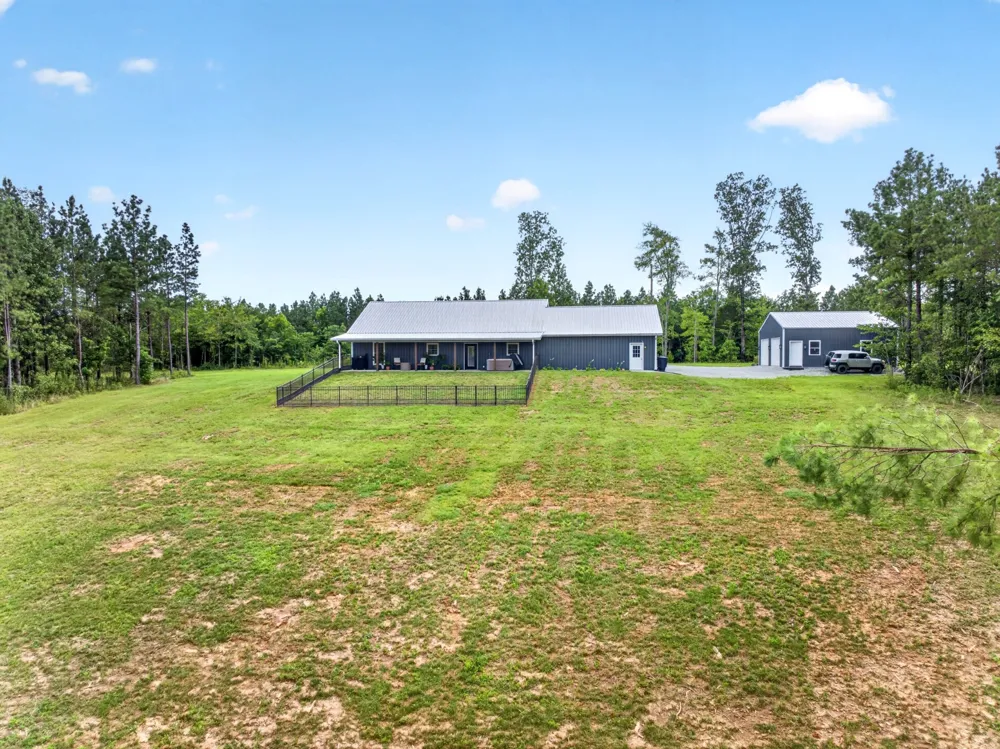 3931 Hwy 231 Erin, TN 37061