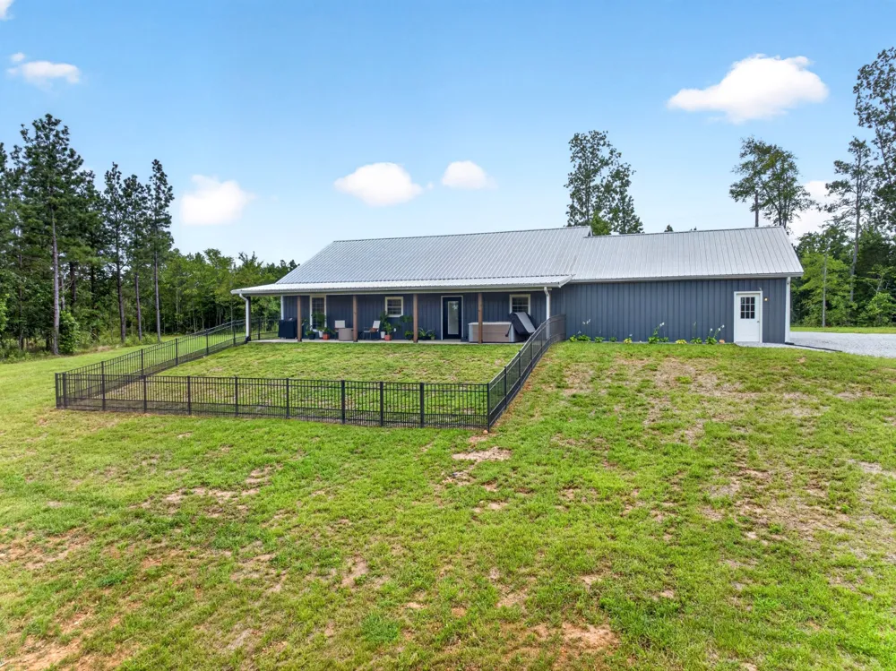 3931 Hwy 231 Erin, TN 37061