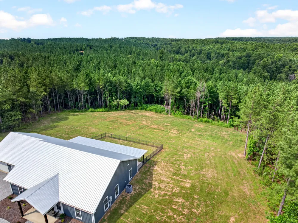 3931 Hwy 231 Erin, TN 37061