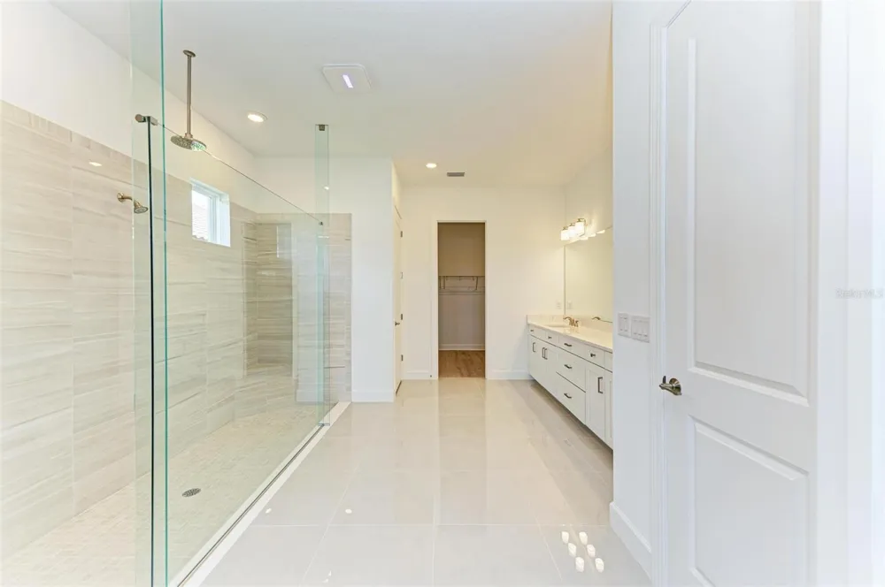 16403 UMBRIA PLACE Bradenton, FL 34211