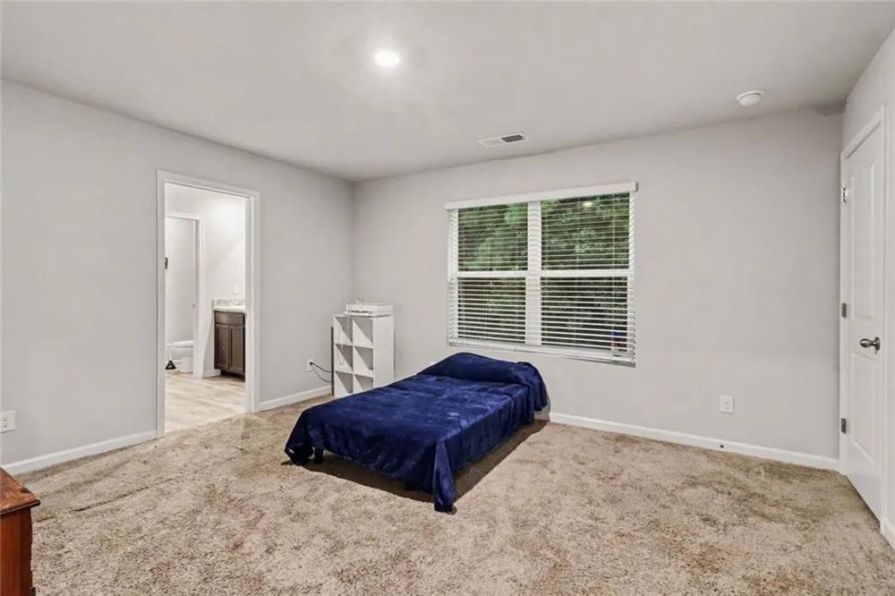 186 Brasch Park Drive Grantville, GA 30220