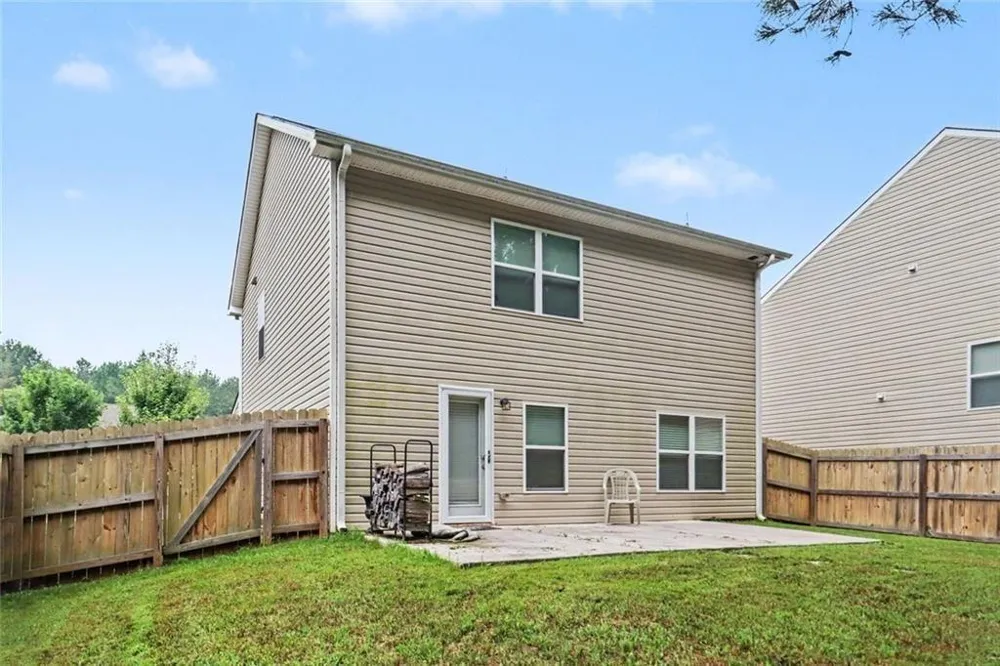 186 Brasch Park Drive Grantville, GA 30220