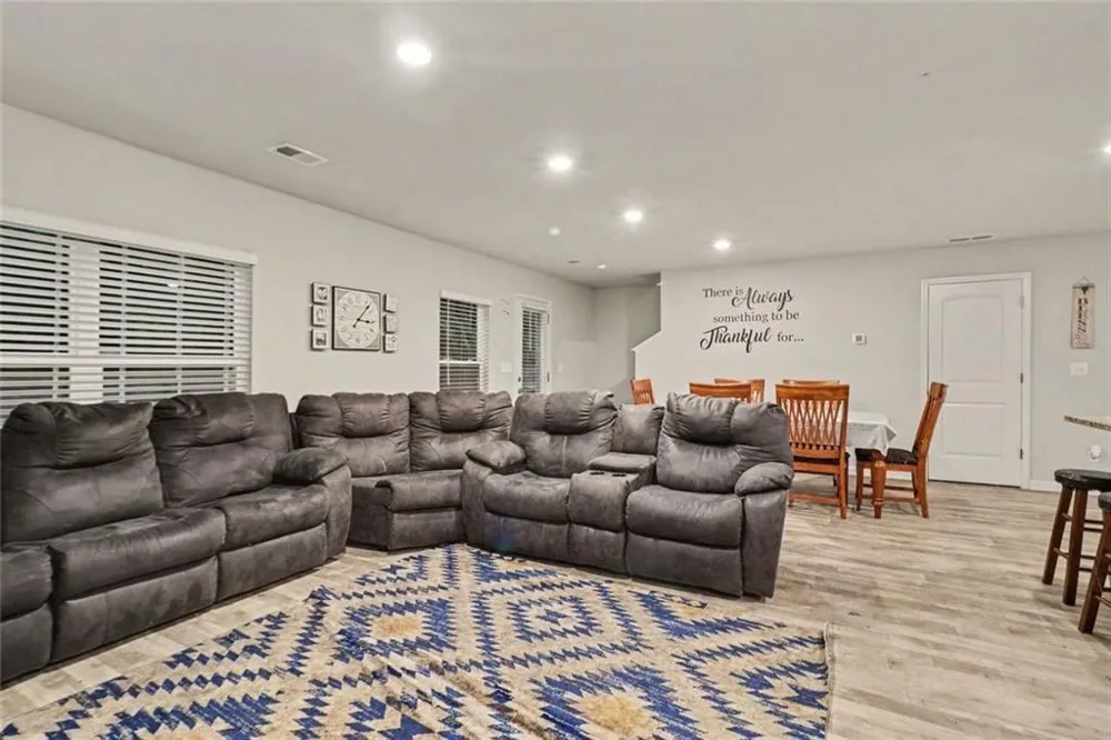 186 Brasch Park Drive Grantville, GA 30220