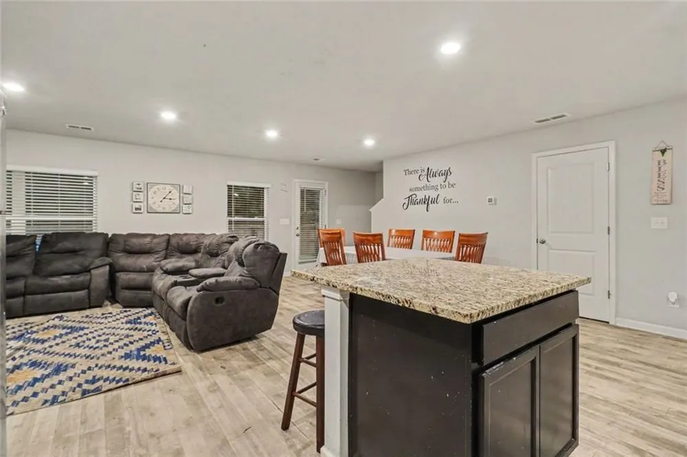186 Brasch Park Drive Grantville, GA 30220