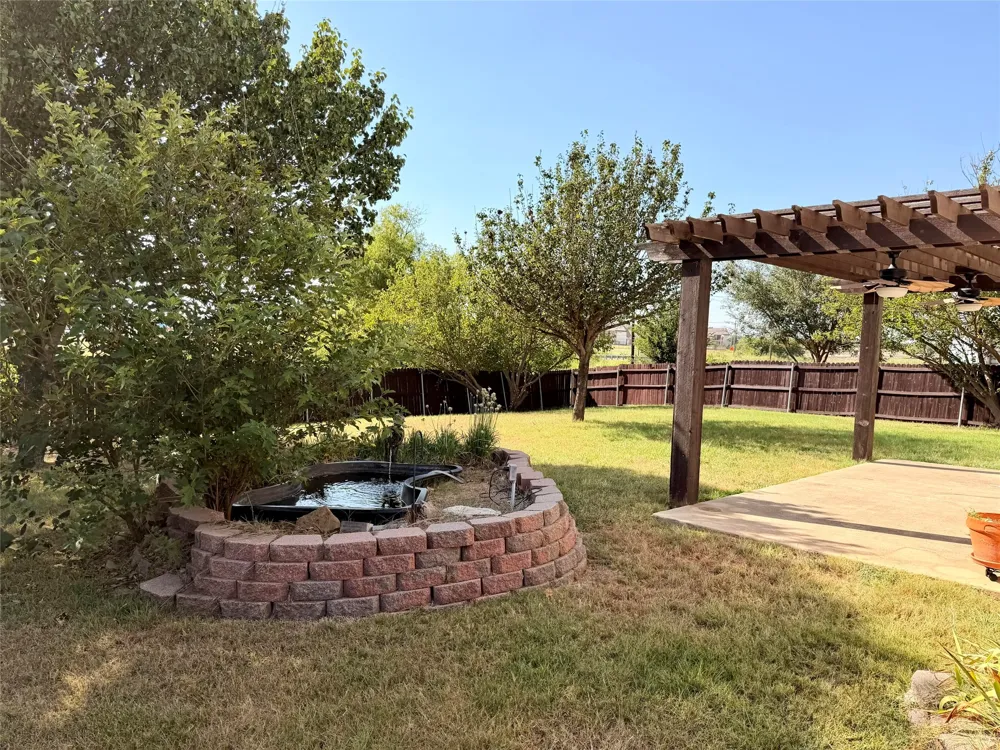 1313 Dakota Trail Krum, TX 76249
