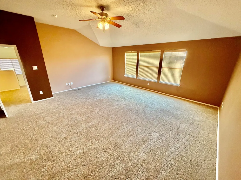1313 Dakota Trail Krum, TX 76249