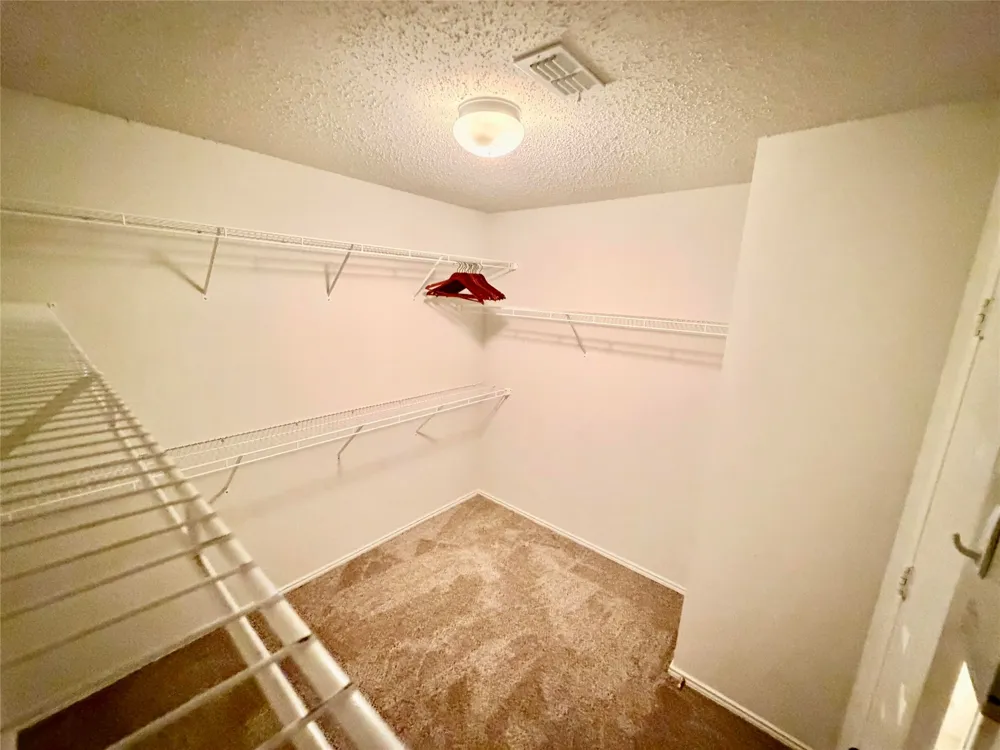 1313 Dakota Trail Krum, TX 76249