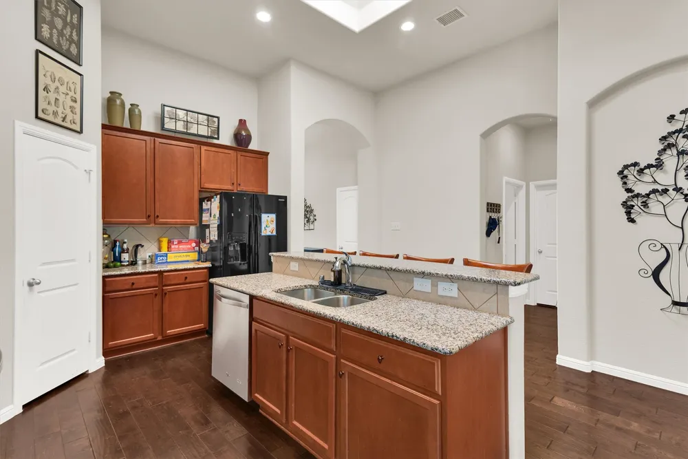 4005 Hawthorne Drive Sachse, TX 75048
