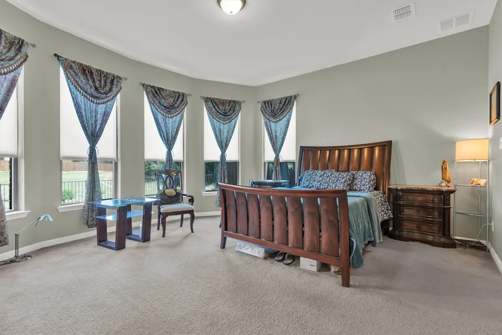 4005 Hawthorne Drive Sachse, TX 75048