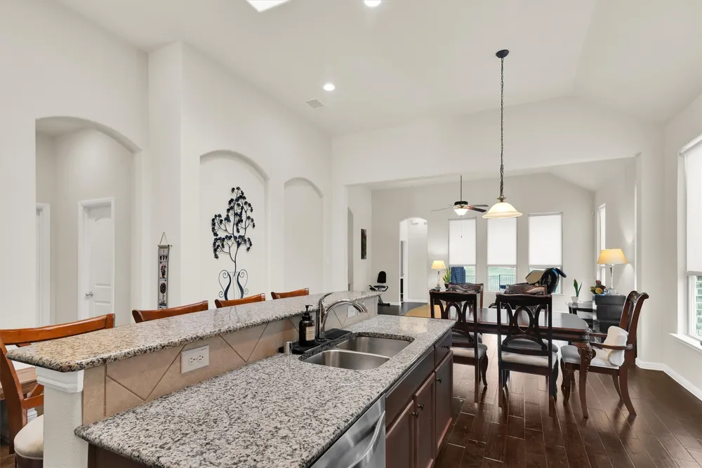 4005 Hawthorne Drive Sachse, TX 75048
