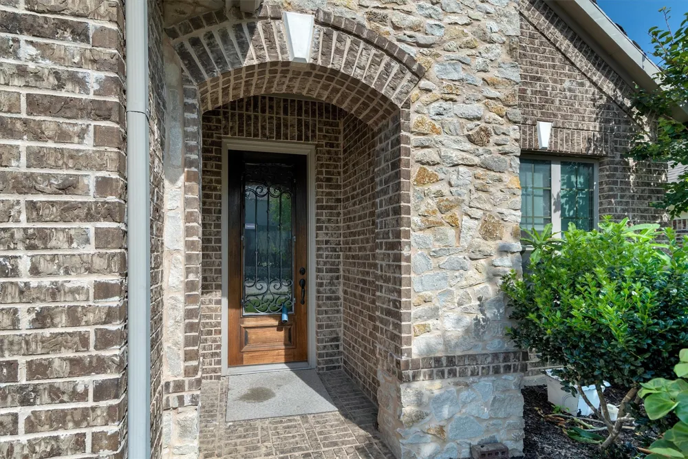 4005 Hawthorne Drive Sachse, TX 75048