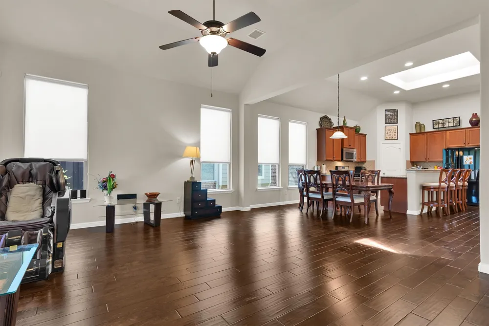 4005 Hawthorne Drive Sachse, TX 75048