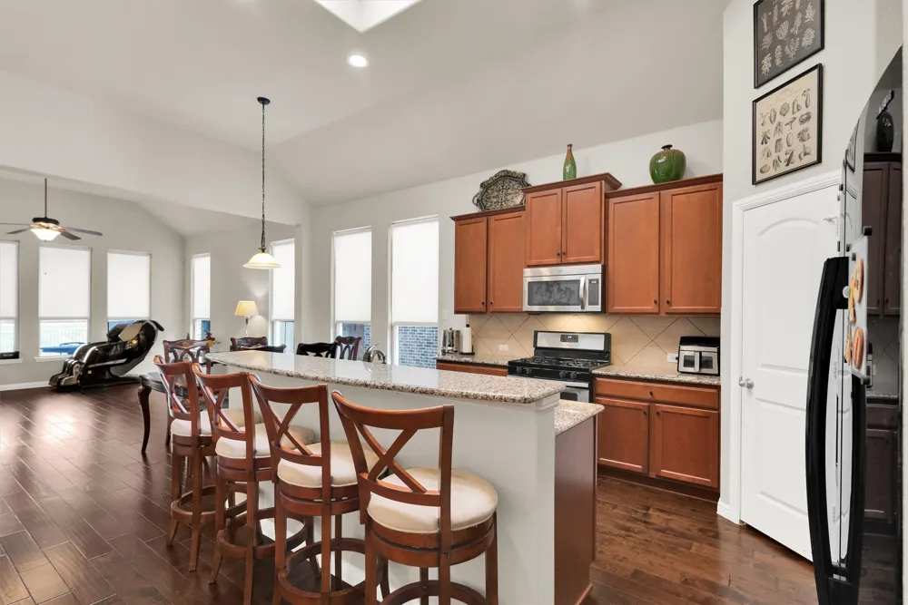 4005 Hawthorne Drive Sachse, TX 75048