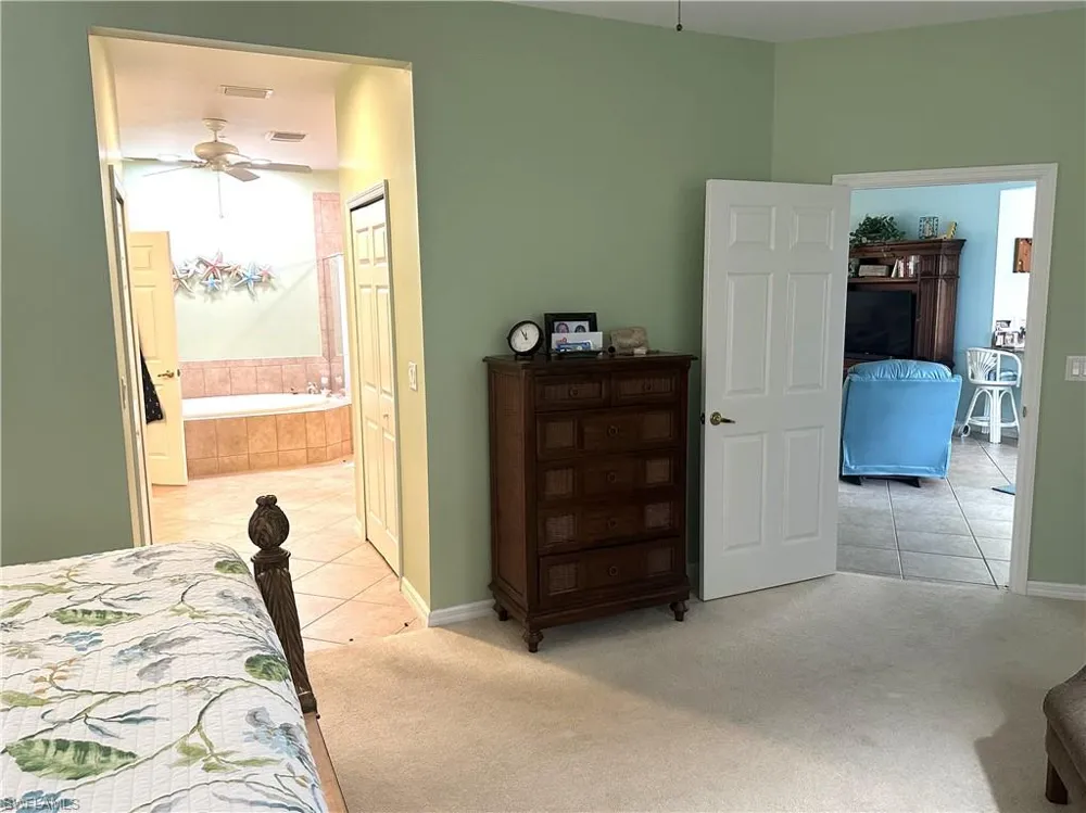 16591 Goldenrod Lane #101 Alva, FL 33920