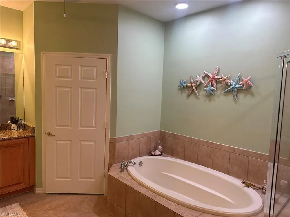 16591 Goldenrod Lane #101 Alva, FL 33920