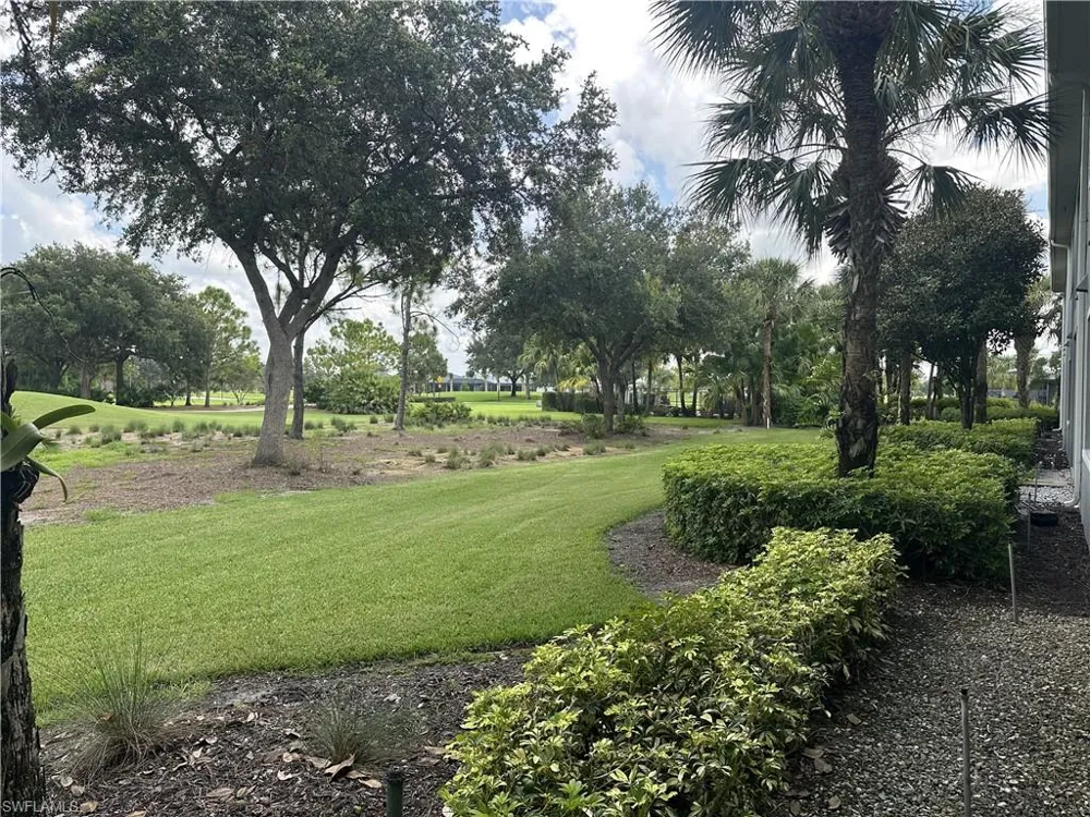 16591 Goldenrod Lane #101 Alva, FL 33920