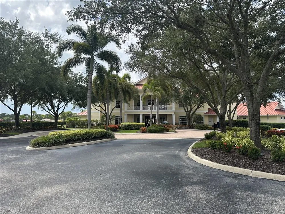 16591 Goldenrod Lane #101 Alva, FL 33920